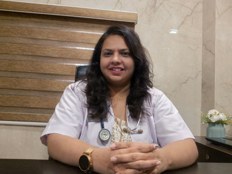 Patient care at Dr. Tejal's Elixir Homeopathy Clinic in Mumbai